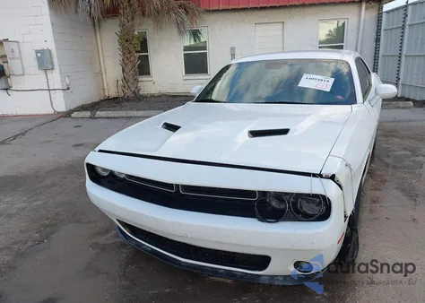 2015 Dodge Challenger Sxt Plus z USA, uszkodzony, nr VIN 2C3CDZBG7FH770513